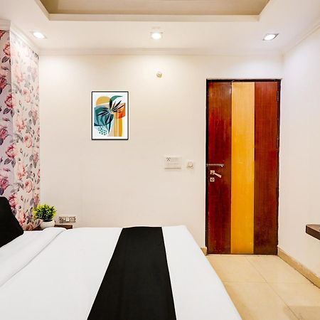 Collection O Sector 5 Ghaziabad Hotel Exterior photo