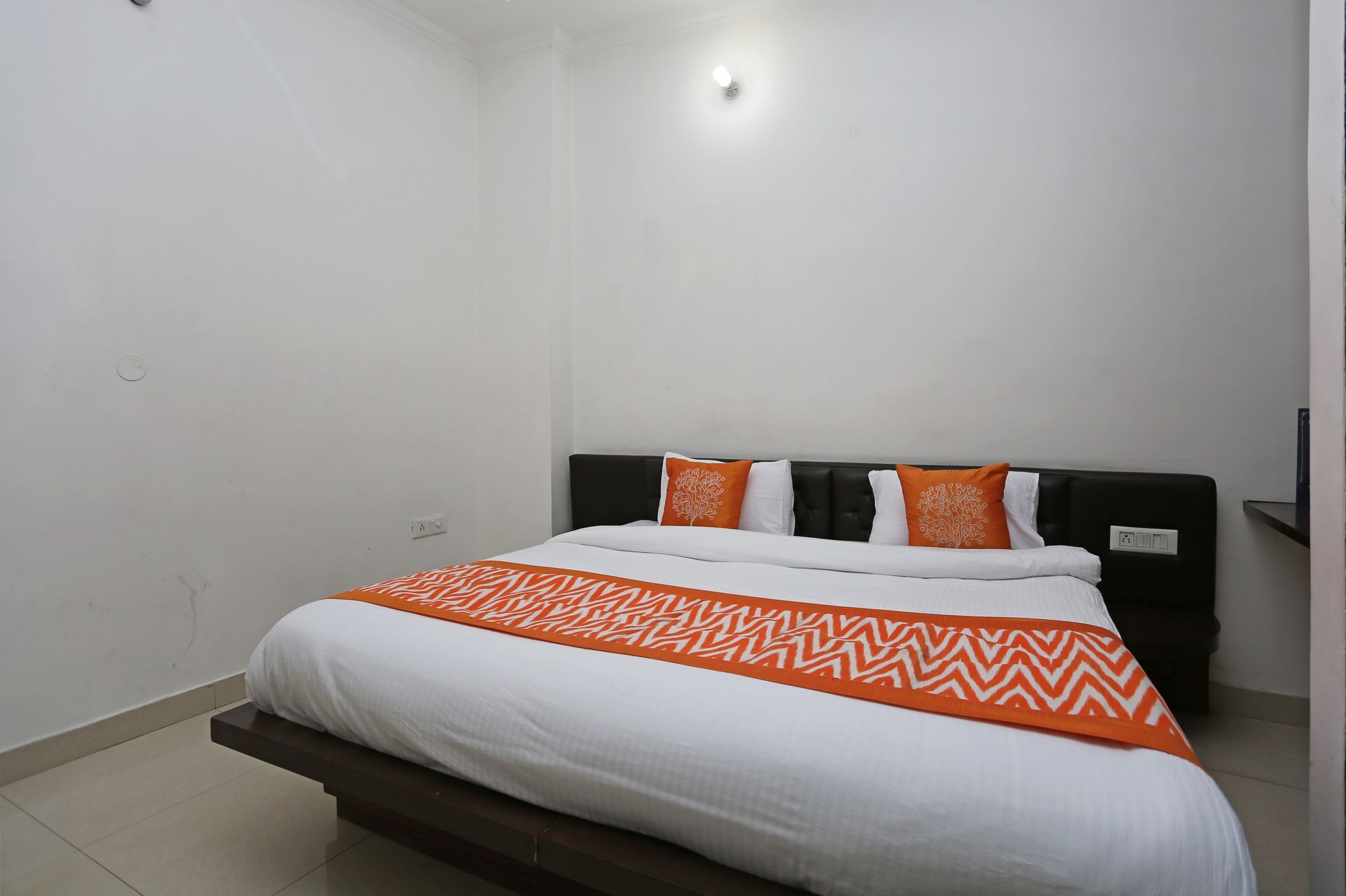 Collection O Sector 5 Ghaziabad Hotel Exterior photo